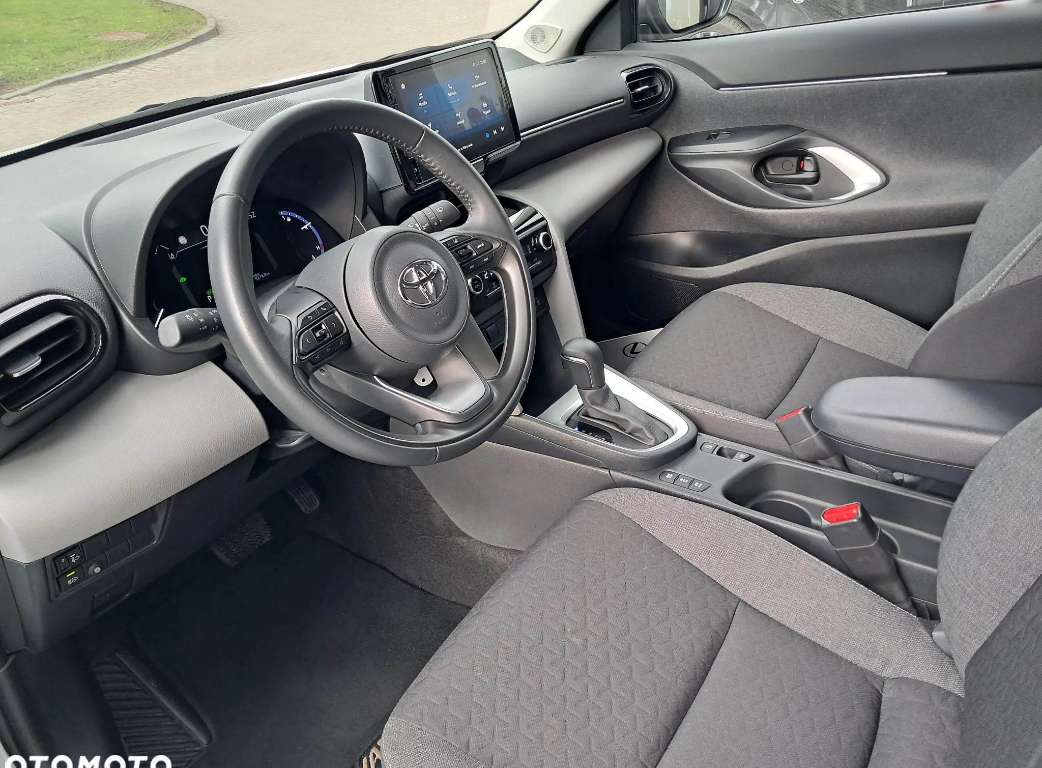 Toyota Yaris Cross cena 99900 przebieg: 65000, rok produkcji 2022 z Chełmno małe 16